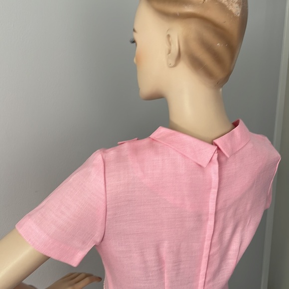 Vintage Pink Linen and Lace Carol Brent Dress - Picture 9 of 17